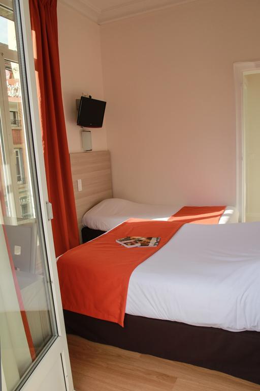 Hotel De La Cathedrale Reims Zimmer foto