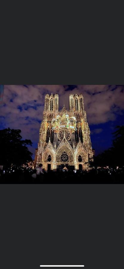 Hotel De La Cathedrale Reims Exterior foto